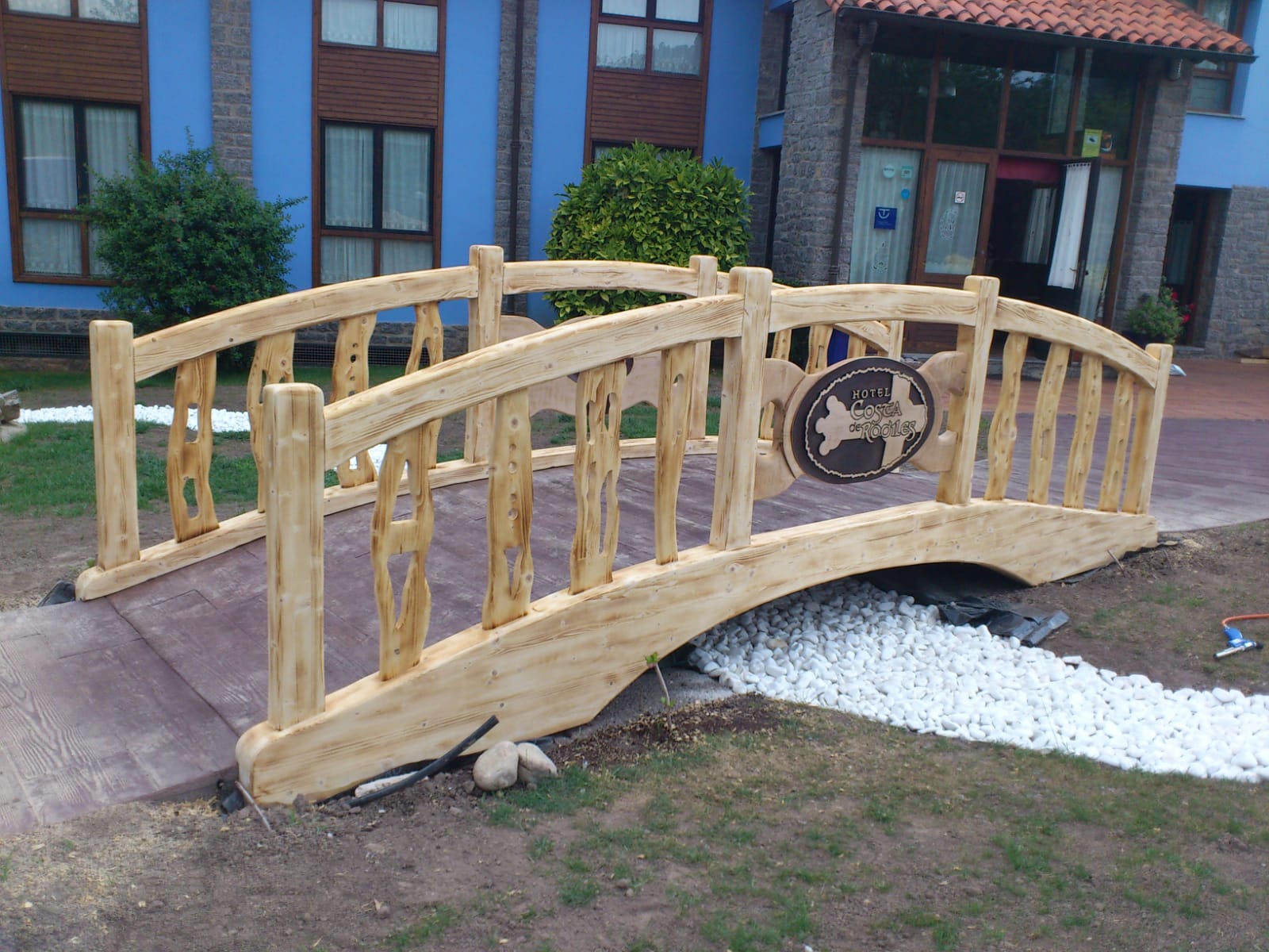 Puente decorativo para jardín